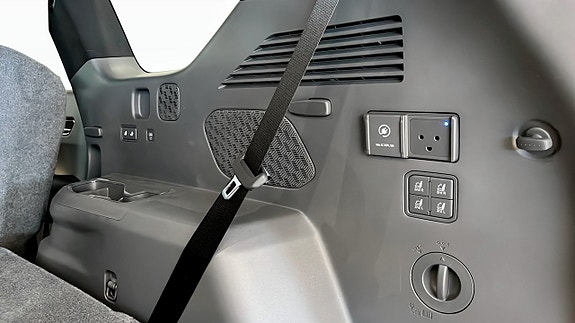 Kia EV9 14 of 23