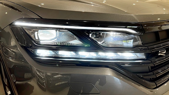 Volkswagen Touareg 17 of 25