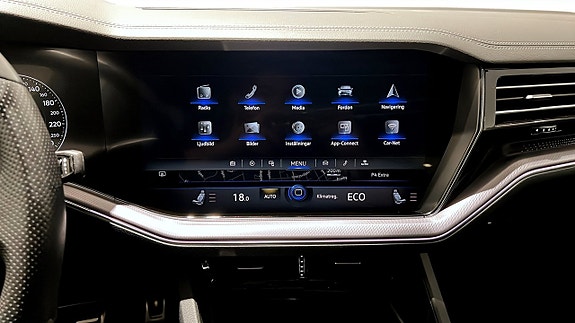 Volkswagen Touareg 10 of 25