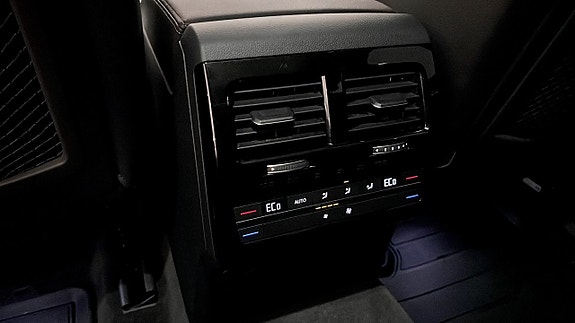 Volkswagen Touareg 19 of 25