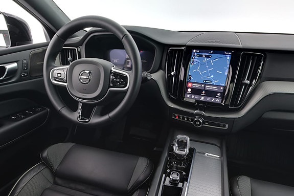 Volvo XC60 8 of 20