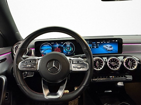 Mercedes-Benz CLA250 e 11 of 30
