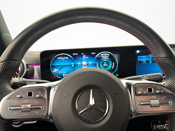 Mercedes-Benz CLA250 e 14 of 30