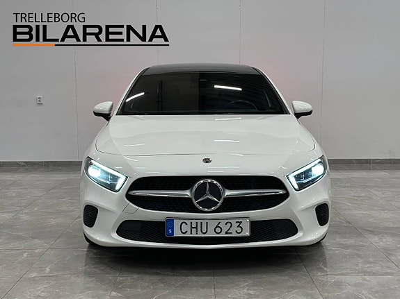 Mercedes-Benz A200 3 of 5