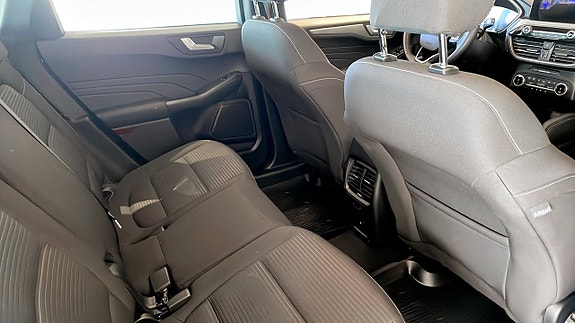 Ford Kuga 5 of 5