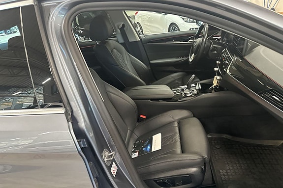 BMW 520d 18 of 20