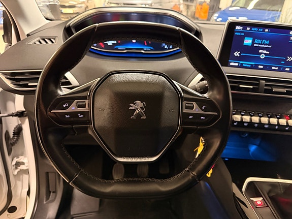 Peugeot 3008 9 of 15