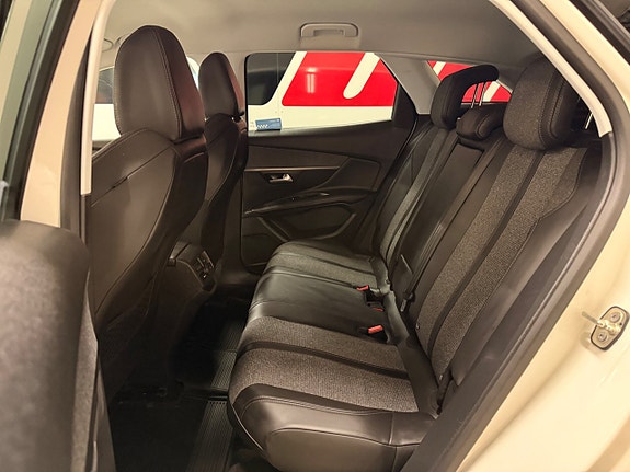 Peugeot 3008 7 of 15