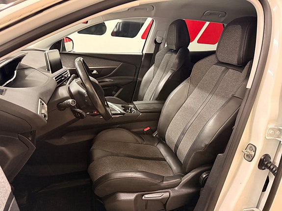 Peugeot 3008 8 of 15