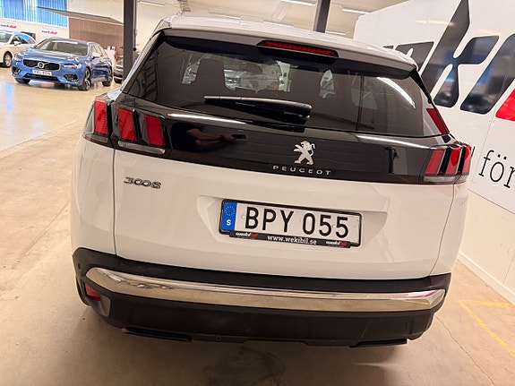 Peugeot 3008 4 of 5
