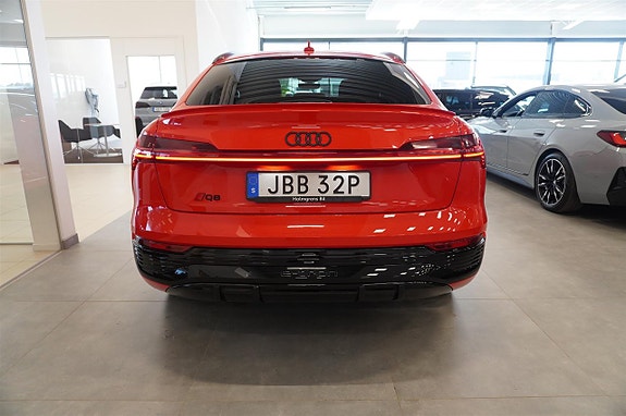 Audi Q8 e-tron 5 of 23
