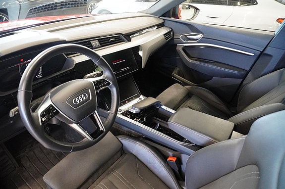 Audi Q8 e-tron 10 of 23
