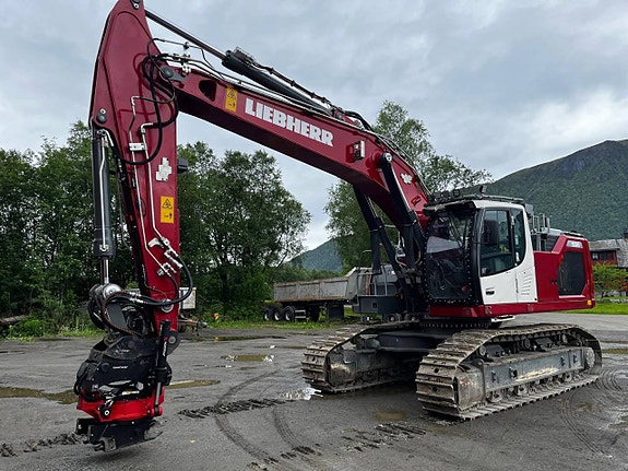Liebherr R930 Makin 3D och Rotortilt 2023 2 of 12