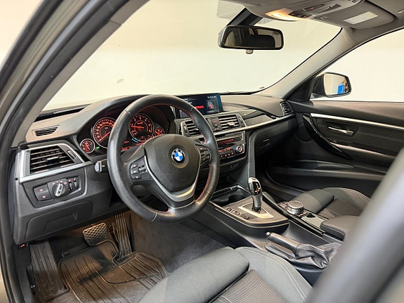 BMW 320d 3 of 15