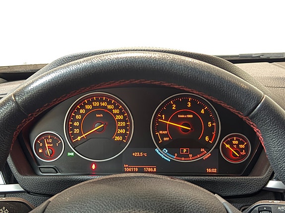 BMW 320d 15 of 15