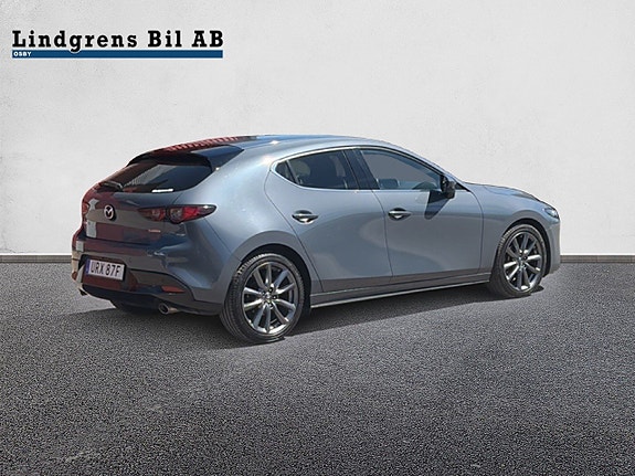Mazda 3 3 of 5