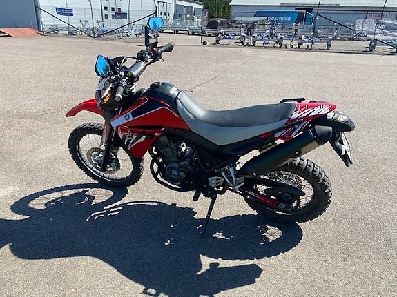 Yamaha Yamaha XT660R 3 of 4