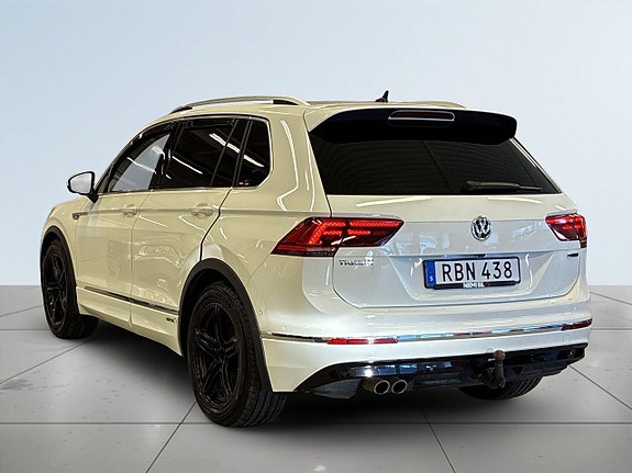 Volkswagen Tiguan 5 of 5