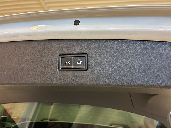 Volkswagen Tiguan 17 of 24