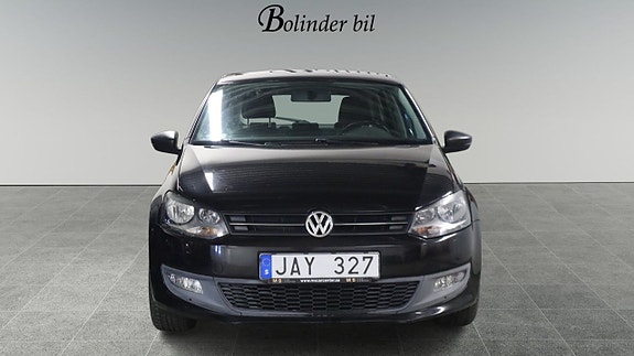 Volkswagen Polo 2 of 5