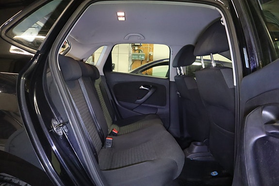 Volkswagen Polo 11 of 18