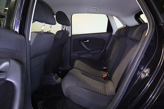 Volkswagen Polo 9 of 18