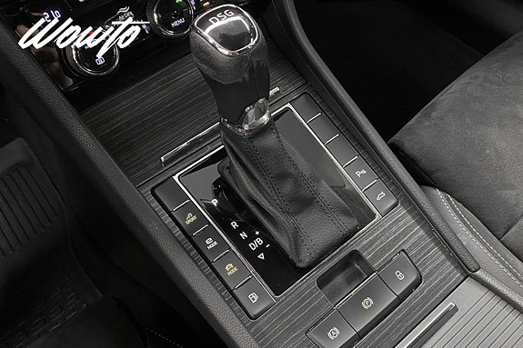 Skoda Superb 16 of 23