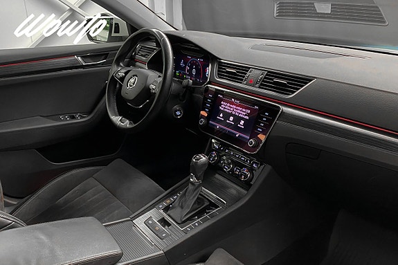 Skoda Superb 14 of 23