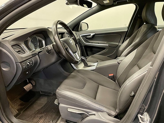 Volvo V60 18 of 24