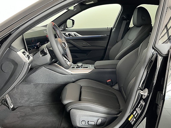 BMW i4 5 of 14
