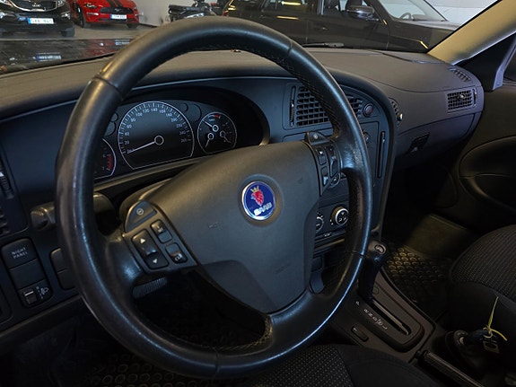 Saab 9-5 6 of 13