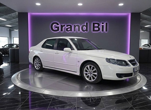 Saab 9-5 2 of 5