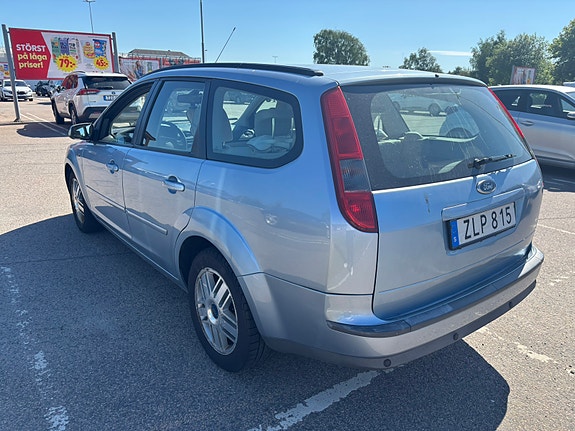 Ford Focus 3 of 5
