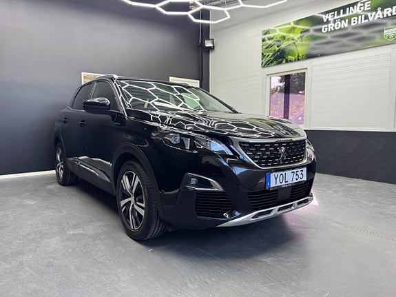 Peugeot 3008 2 of 5
