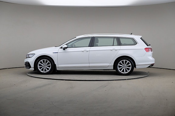 Volkswagen Passat 4 of 5