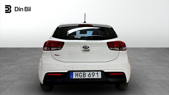 Kia Rio 5 of 5