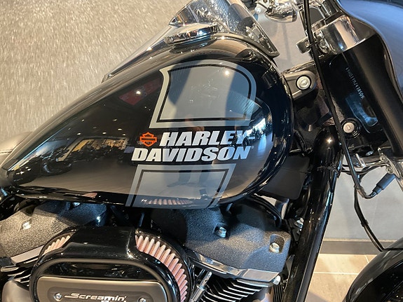 Harley-Davidson Sport Glide hemleverans ? 2 of 8
