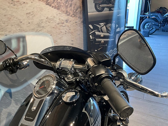 Harley-Davidson Sport Glide hemleverans ? 5 of 8