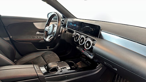 Mercedes-Benz A180 d 12 of 12