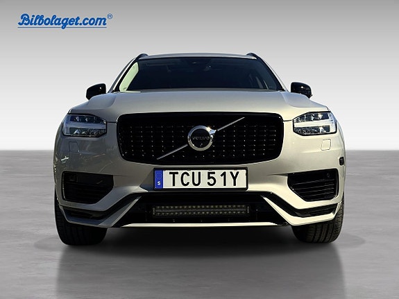 Volvo XC90 2 of 5