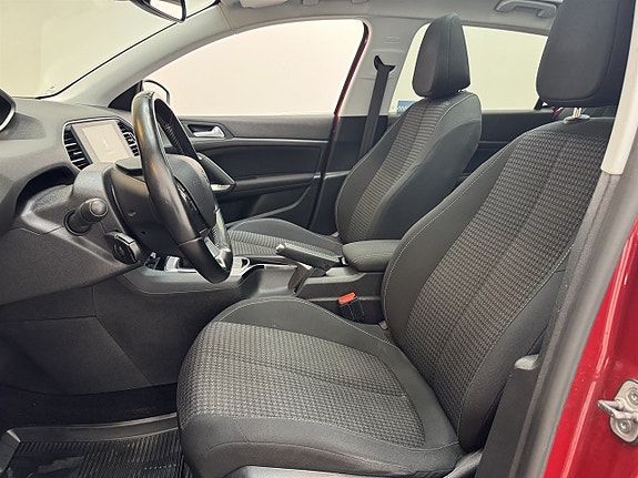 Peugeot 308 7 of 17