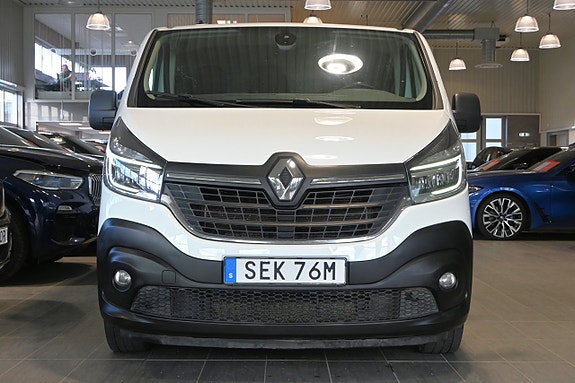 Renault Trafic 5 of 5