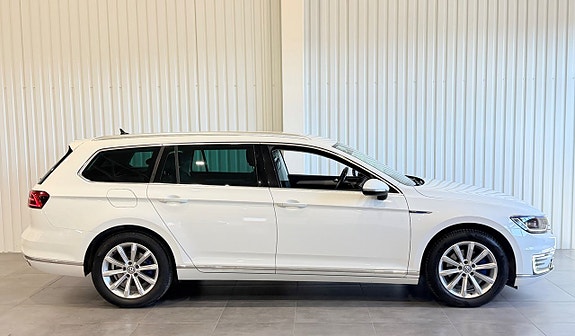 Volkswagen Passat 4 of 5