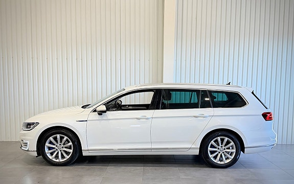Volkswagen Passat 5 of 5