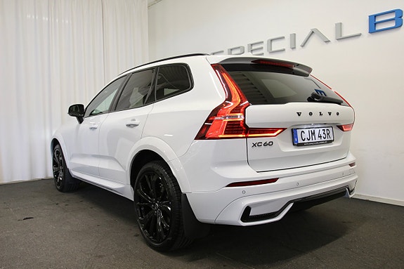 Volvo XC60 23 of 25