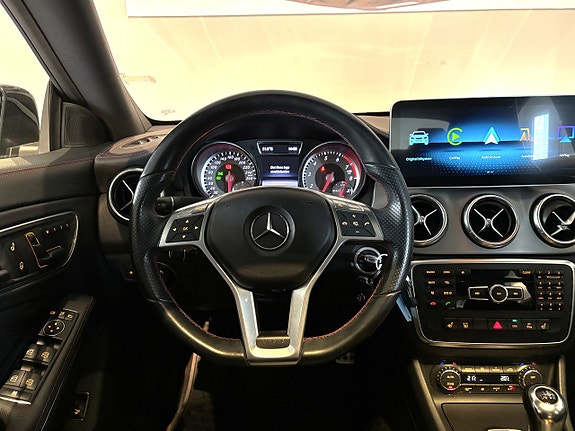 Mercedes-Benz CLA180 11 of 22