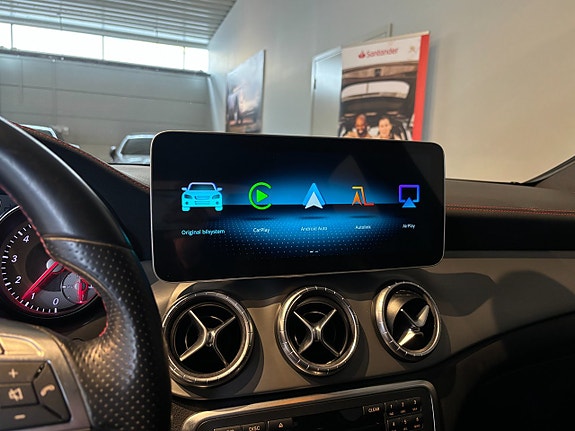 Mercedes-Benz CLA180 14 of 22