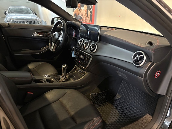 Mercedes-Benz CLA180 22 of 22