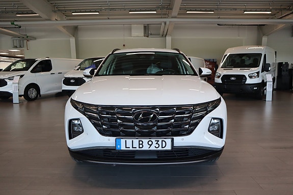 Hyundai Tucson 3 of 5