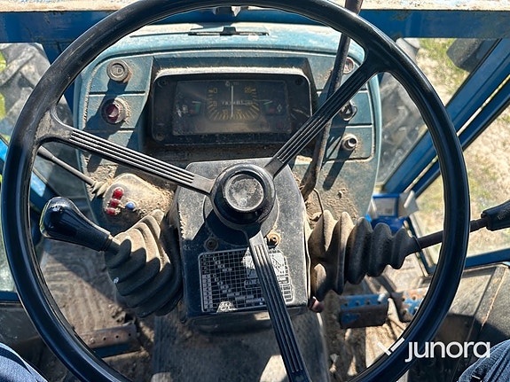 Traktor - Ford, 4610/2 4WD 19 of 29